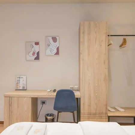 Hotel Noem 4*