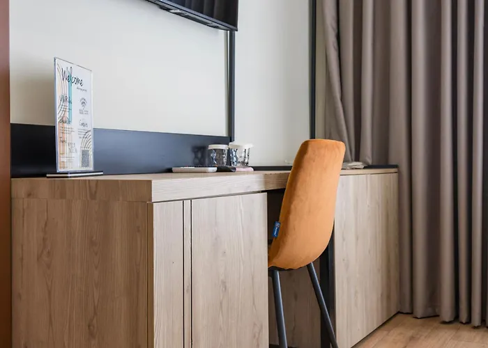 Noem 酒店 地拉那