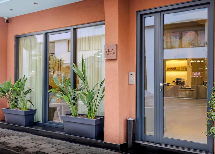 酒店 Noem 地拉那